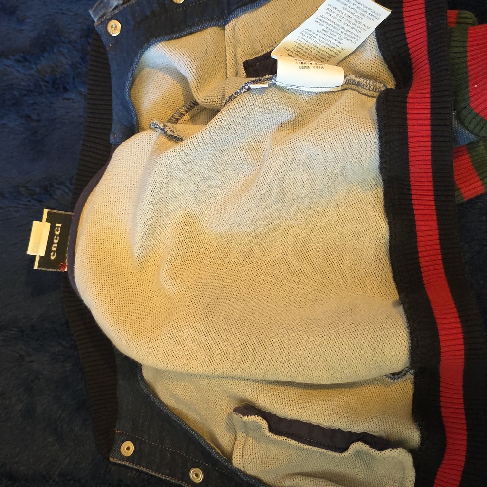 Gucci Kids Blue Jean Jacket and Shorts Set with Red and Green Accents - Picture 8 of 10